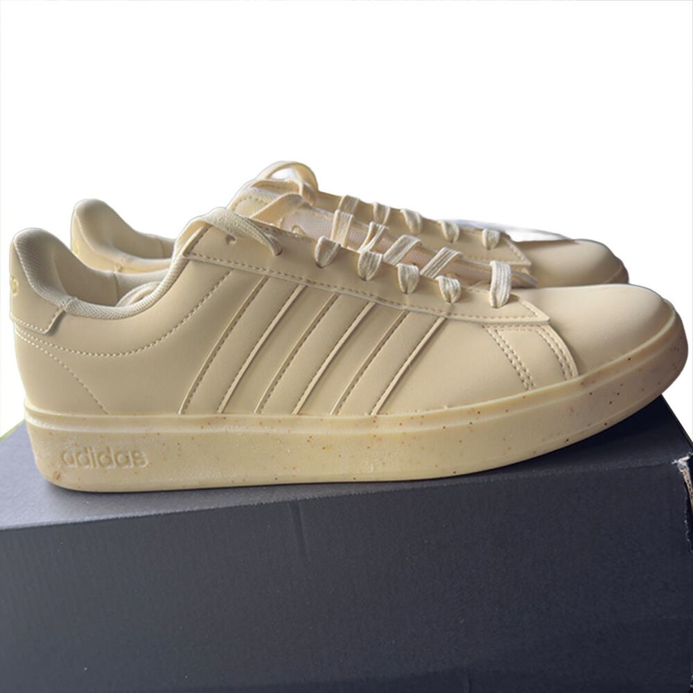 Adidas Grand Court 2.0 JH8681 Tennis Shoes Vanilla/Ivory Women's 8 New in Box